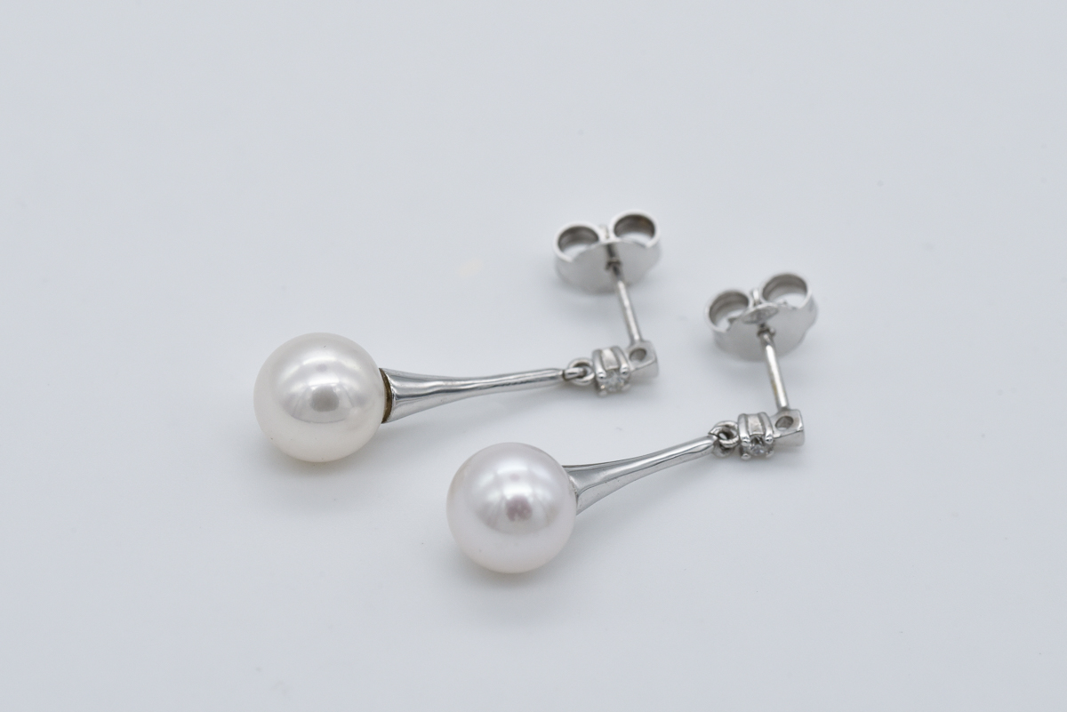 orecchini oro bianco con perle e diamanti